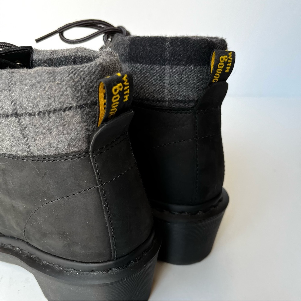 *SOLD* Doc Martens Freida Heeled Nubuck Leather Boot w/ Plaid Trim Ladies 9 - Picture 3 of 12